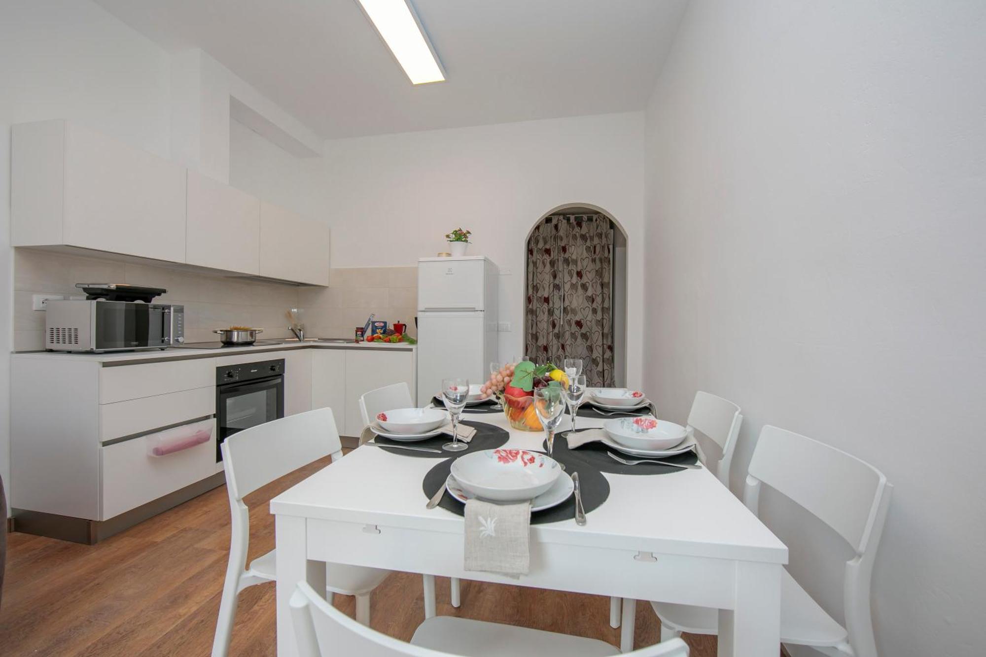 Residenza Rocca Del Lago - Happy Rentals Riva del Garda Bagian luar foto
