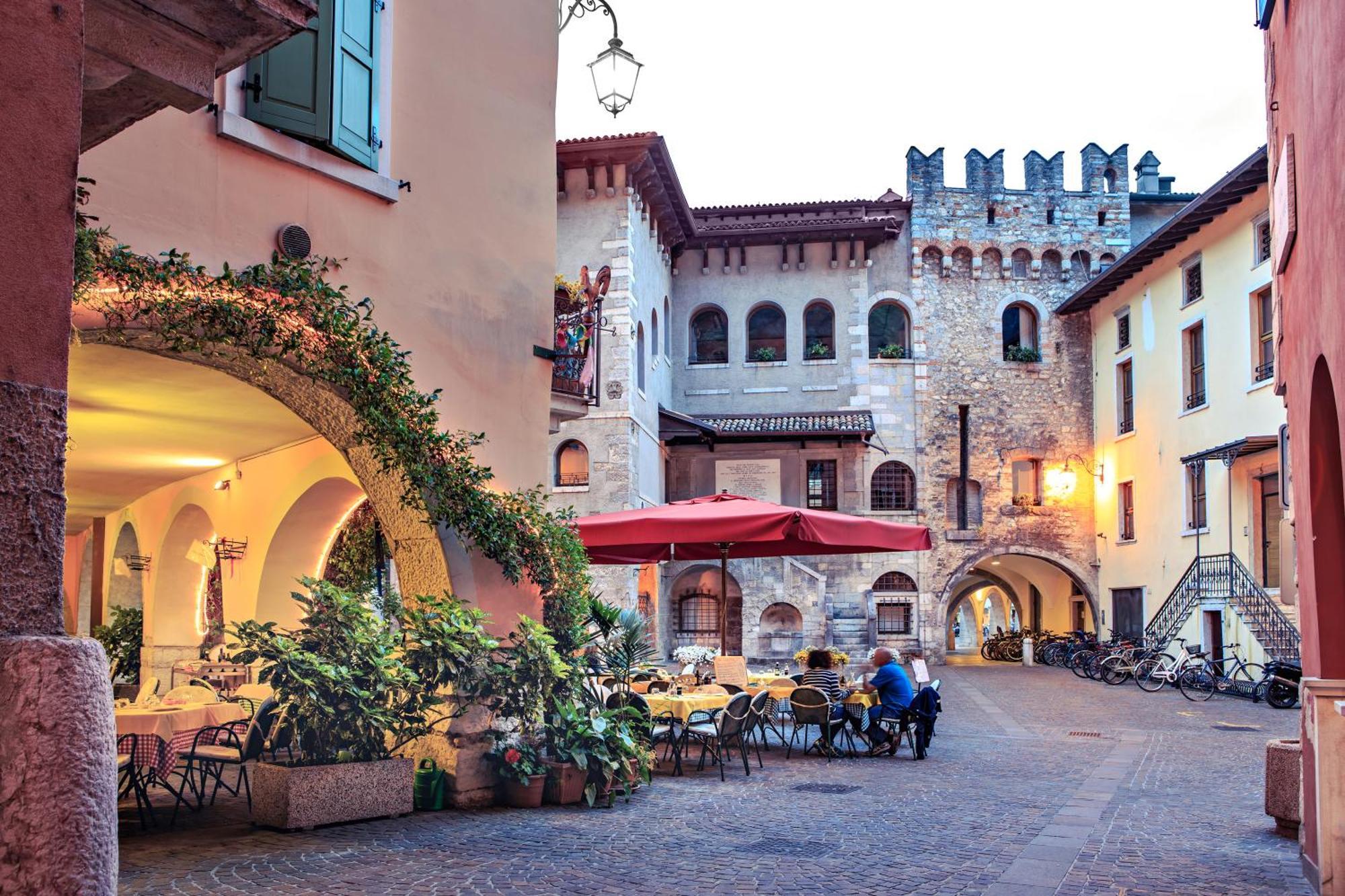 Residenza Rocca Del Lago - Happy Rentals Riva del Garda Bagian luar foto